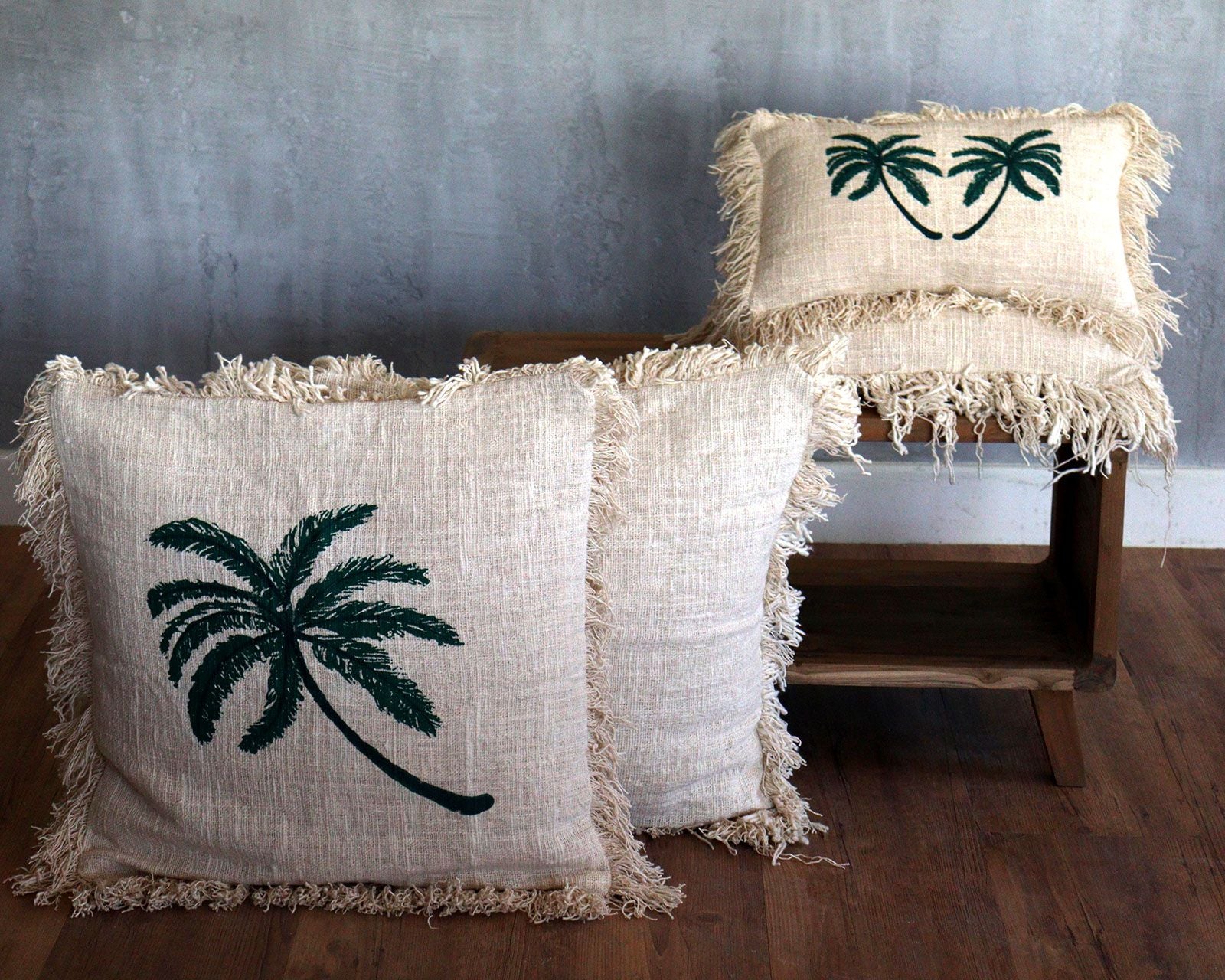 1x Linen Cushion 45 x 45 Palm Tree with Fringe